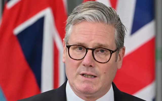 Starmer pide a Irán que regrese a las conversaciones nucleares
