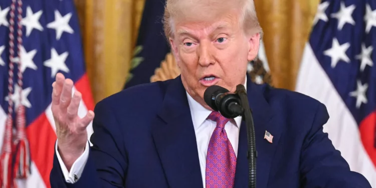 Trump: No quiero decir que el ataque israelí contra Irán es inminente, pero podría suceder