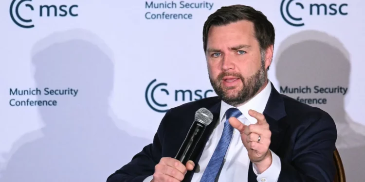 Vance revela que Irán estaba cerca de obtener un arma nuclear