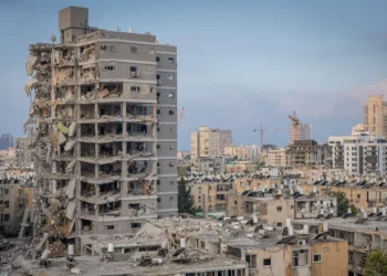 Cuerpo recuperado de escombros del edificio Bat Yam alcanzado por un misil iraní