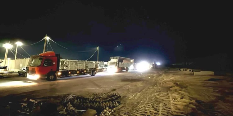 Camiones de ayuda entran al norte de la Franja de Gaza a través del cruce de Zikim, 11 de junio de 2025. (COGAT)