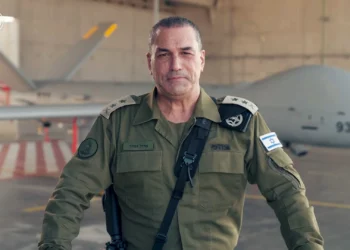 El Jefe del Estado Mayor de las FDI, teniente general Eyal Zamir, emite una declaración en video desde una base aérea, el 20 de junio de 2025. (Fuerzas de Defensa de Israel)