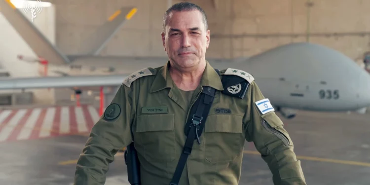 El Jefe del Estado Mayor de las FDI, teniente general Eyal Zamir, emite una declaración en video desde una base aérea, el 20 de junio de 2025. (Fuerzas de Defensa de Israel)