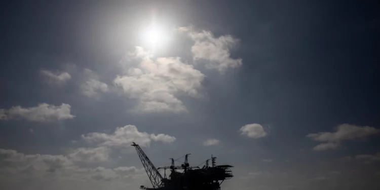 El yacimiento de gas Leviatán, ubicado en las aguas costeras de Israel, en el mar Mediterráneo, el martes 29 de septiembre de 2020. (AP/Ariel Schalit)