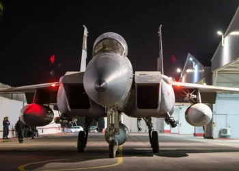 Aviones de la Fuerza Aérea Israelí despegan de un lugar desconocido para atacar Irán, el 26 de octubre de 2024. (Ejército de Israel vía AP)