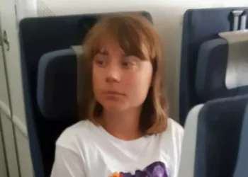 Thunberg y otros 3 activistas de la flotilla expulsados de Israel: 8 detenidos por negarse a ser deportados