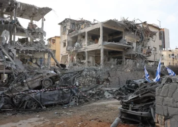 Las fotos muestran una gran destrucción en Ramat Gan después de ataques con misiles durante la noche