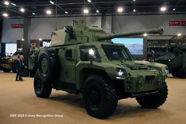 OTOKAR presenta el AKREP II con torreta belga CSE 90LP