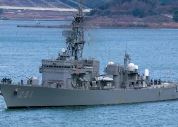 Japón arma a Filipinas con destructores Abukuma para contener a China