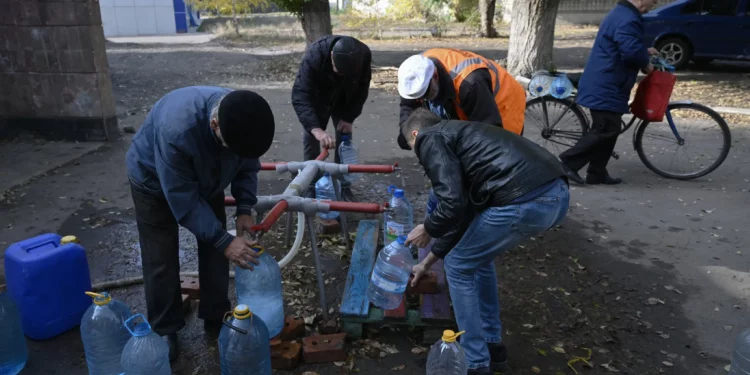 Israel aprueba paquete de ayuda humanitaria para agua potable en Ucrania