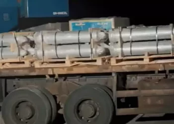 El gobierno yemení en el exilio afirma haber incautado 750 toneladas de armas hutíes suministradas por Irán