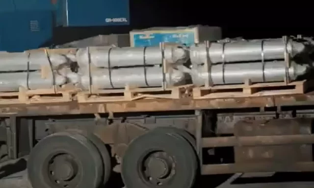El gobierno yemení en el exilio afirma haber incautado 750 toneladas de armas hutíes suministradas por Irán