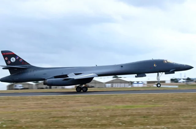 El B-1B Lancer aterriza en Europa como advertencia ante Rusia y China
