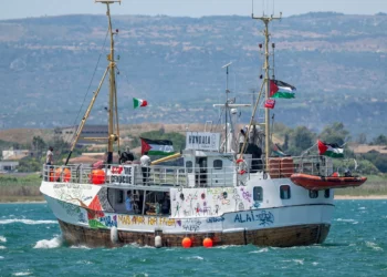 Activistas zarpan de Italia en un nuevo intento por desafiar el bloqueo de Gaza