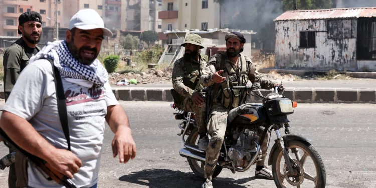 Siria: Sharaa insta a los beduinos a respetar la tregua con los drusos y denuncia la intervención israelí
