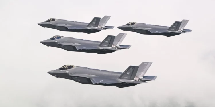 Lockheed Martin rompe el cuello de botella: entrega los F-35 paralizados