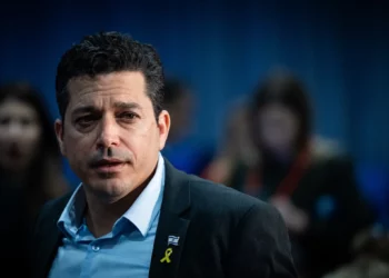Un ministro israelí llama a matar al presidente sirio al-Sharaa tras los ataques contra los drusos
