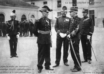 Macron declara el 12 de julio día anual de conmemoración de Alfred Dreyfus