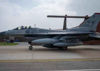 Base Aérea de Osan recibe F-16 mejorados desde Misawa