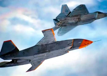 Los F-22 Raptor controlarán drones de combate colaborativos