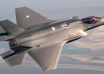 Pilotos de KLM volarán F-35 como reservistas en fuerza aérea holandesa