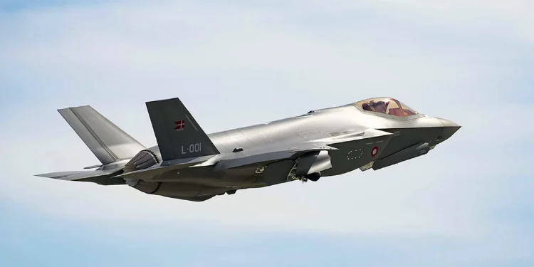 Dinamarca compra 10 cazas F-35A ante tensiones con Rusia
