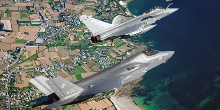 Rafale M y F-35B se enfrentan a ejercicios límite en la base naval más estratégica del Atlántico
