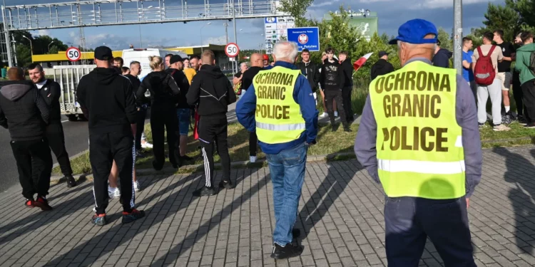 Polonia enviará tropas a la frontera alemana para bloquear a los solicitantes de asilo