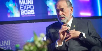 Enviado de EE. UU. a Macron: “Quizás el Reino Unido pueda declarar a Francia una colonia británica”