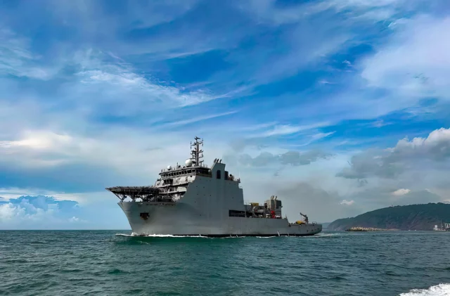 La Armada india despliega el INS Nistar: arma estratégica para emergencias en profundidad