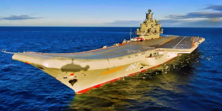 Fracaso naval ruso: el portaaviones Kuznetsov queda inservible