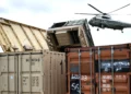 Identifican lanzacohetes camuflado en contenedor en Fort Bragg