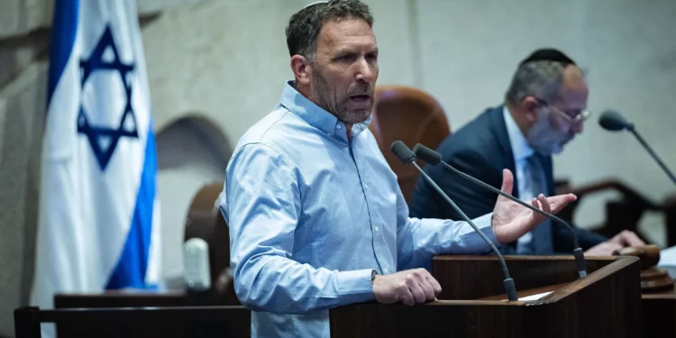 Matan Kahana renuncia a Unidad Nacional y a la Knéset
