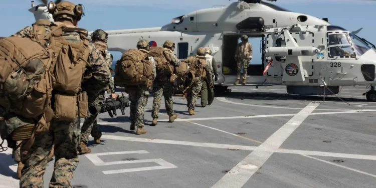 El helicóptero NH90 protagoniza prueba crítica de interoperabilidad de la OTAN