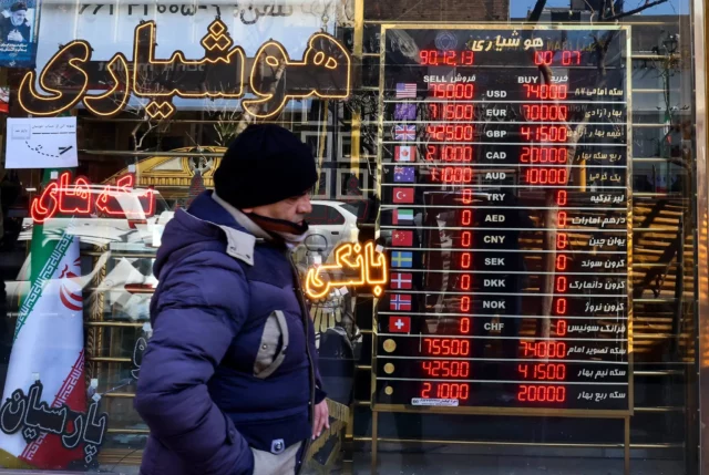 Los iraníes apostaron todo por el oro en medio de la guerra