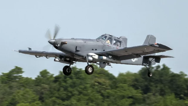 OA-1K Skyraider II en pruebas en Eglin AFB para AFSOC