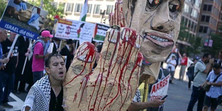 Manifestantes protestan en Washington por la visita de Netanyahu a la Casa Blanca
