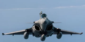 El Rafale bajo fuego: J-10C chino lo derrota y reordena el mercado de cazas