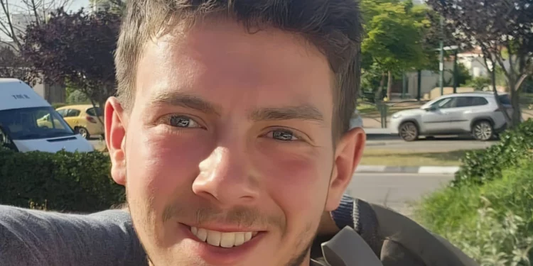 Soldado de las FDI muere en combates en Gaza: Tres heridos grave