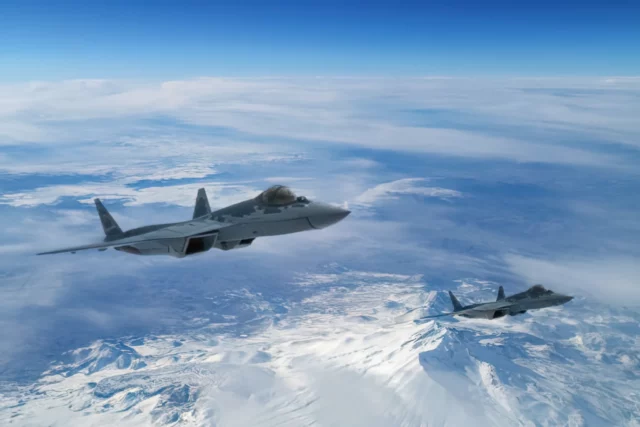 El Ártico se militariza: vuelos del Su-57 ruso inquietan al NORAD