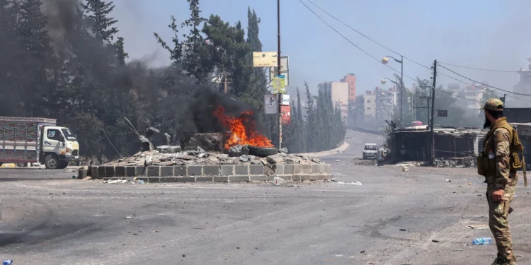 Enviado de Trump para Siria: “Todas las facciones deben deponer las armas de inmediato”
