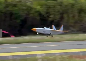 Subaru y ATLA lanzan prototipo que integra drones y cazas en operaciones coordinadas