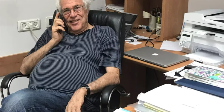 Muere Zelig Eshhar: pionero en inmunoterapia contra el cáncer