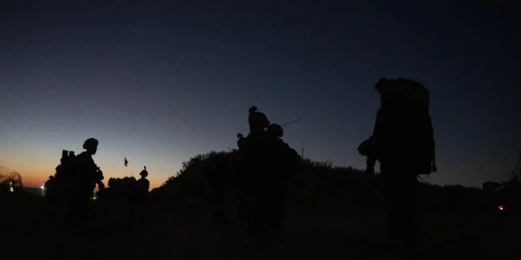 Las tropas de las FDI operan en la Franja de Gaza en esta imagen publicada el 16 de julio de 2025 (Fuerzas de Defensa de Israel).