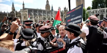 Más de 50 arrestados en una protesta en Londres contra la prohibición del grupo de Acción Palestina