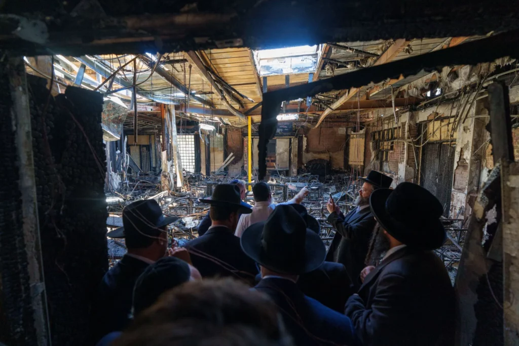 Policía de Australia detiene a segundo sospechoso por ataque incendiario a sinagoga