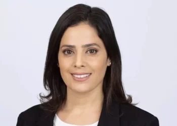 Adi Ezuz de Yesh Atid reemplazará a Idan Roll en la Knéset