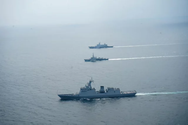 Filipinas, Australia y Canadá practican ataques de guerra en el disputado mar de China Meridional