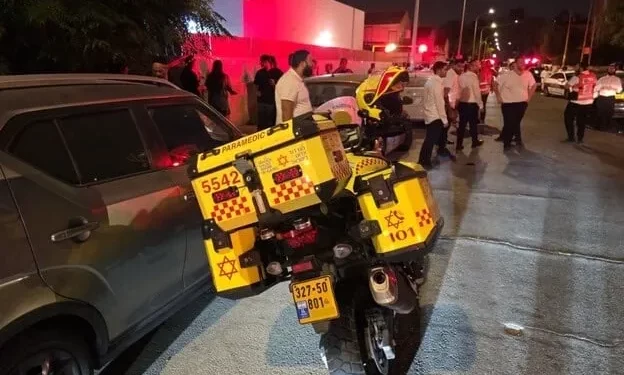 Cuatro mujeres heridas por una granada lanzada contra un edificio en Ashdod
