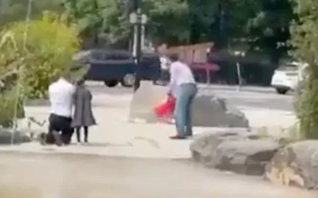 La policía de Montreal investiga el ataque a un hombre judío delante de sus dos hijos